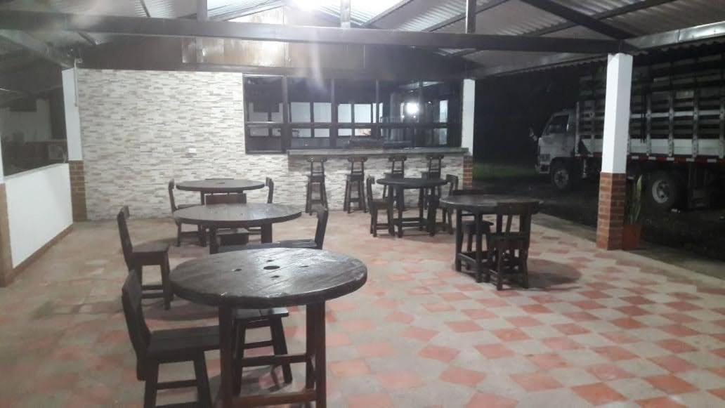 Finca Hotel El Saman De Alto Bonito Montenegro Eksteriør bilde