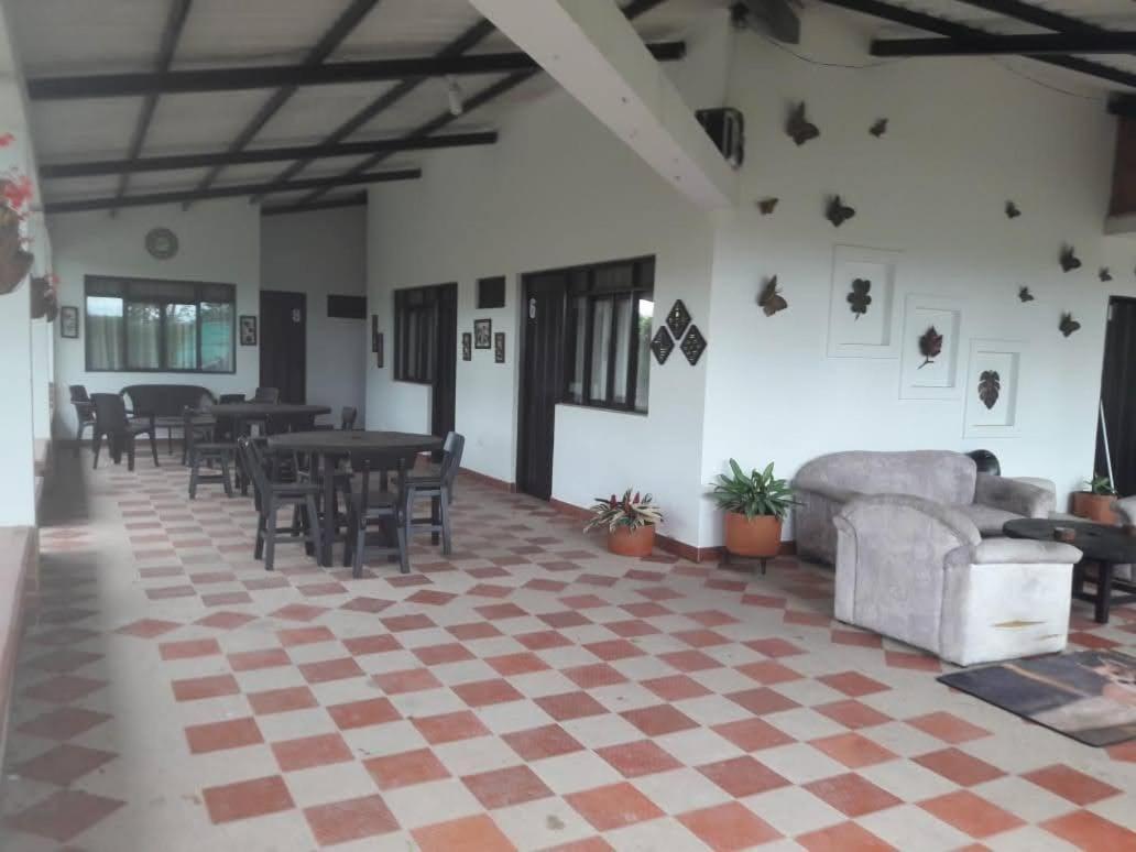 Finca Hotel El Saman De Alto Bonito Montenegro Eksteriør bilde